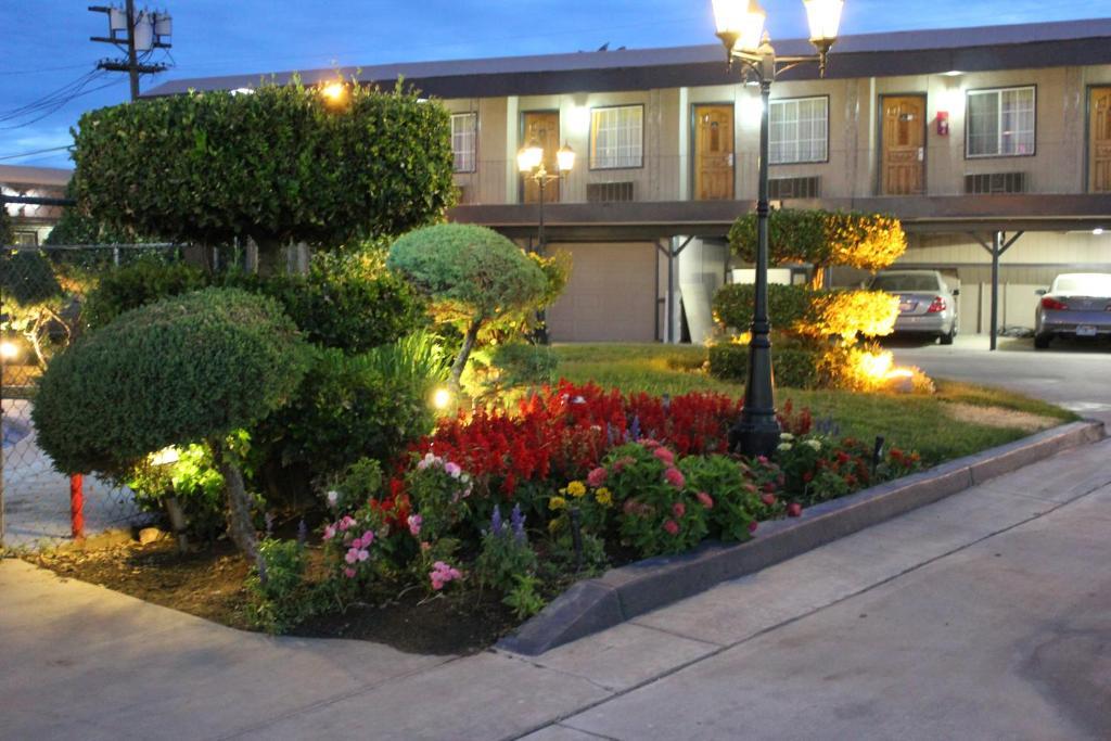 Garden View Inn Фресно Екстер'єр фото